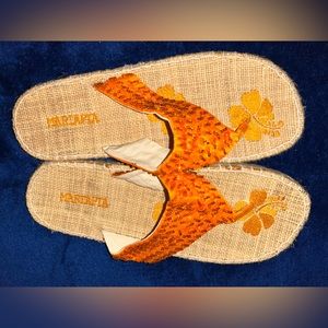 Maria Pia By Pajar | espadrille orange flip flops NWOT | size 7